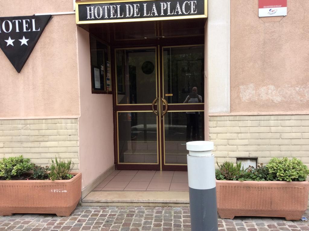 Hotel De La Place Malakoff Exterior photo